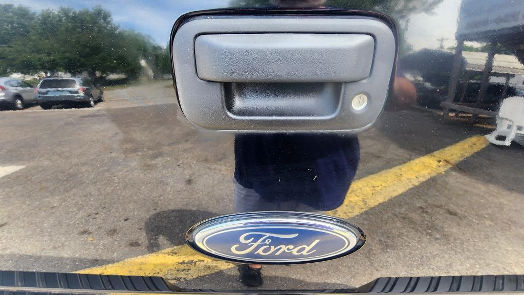 2004 Ford F-150 Lariat - Photo 28