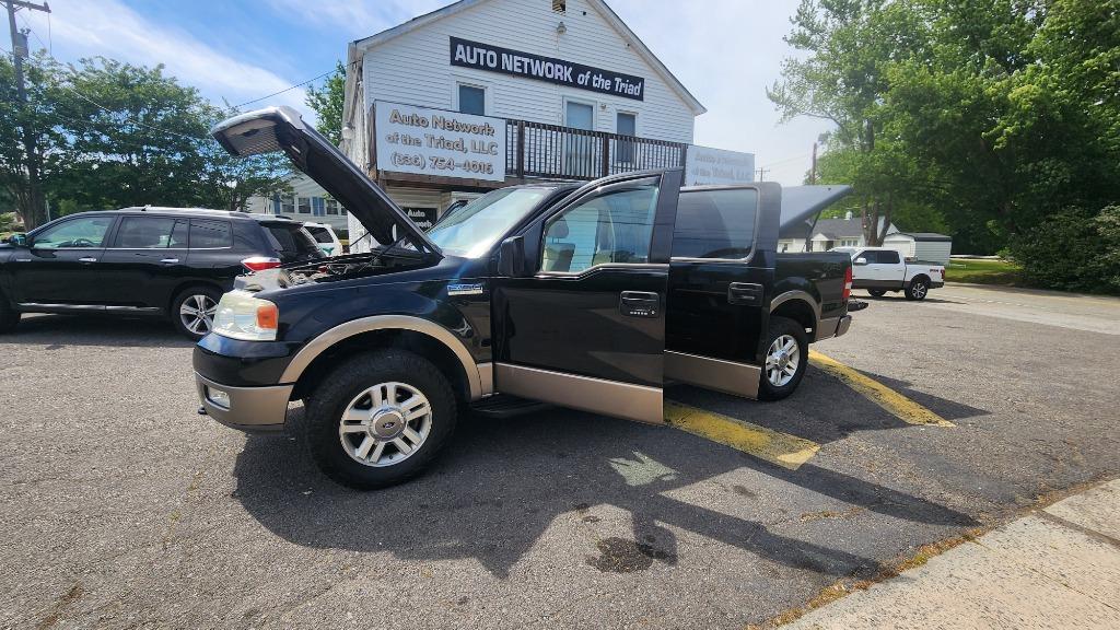 2004 Ford F-150 Lariat - Photo 30
