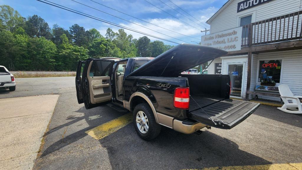 2004 Ford F-150 Lariat - Photo 32